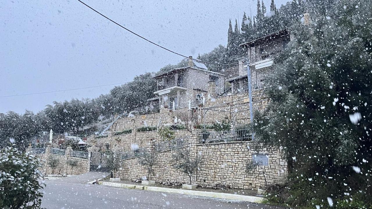 Stone Maisonettes Айгио Екстериор снимка
