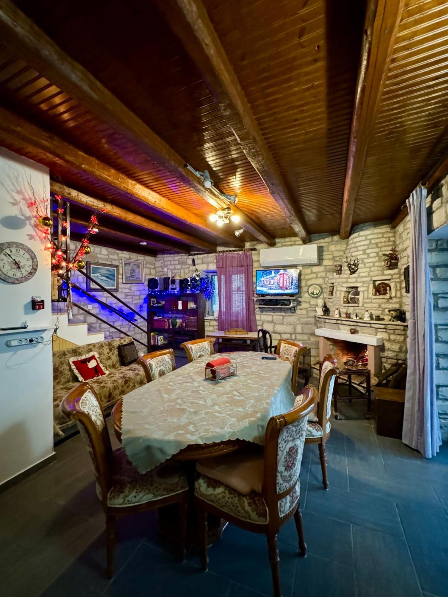 Stone Maisonettes Айгио Екстериор снимка